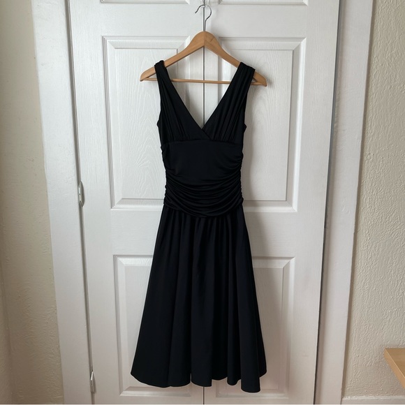 Max and Cleo Black A-Line Midi Dress Size 4 EUC - Picture 4 of 15